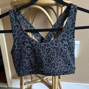 Women's Leopard Print Cross-Back Sports Bralette - Gray